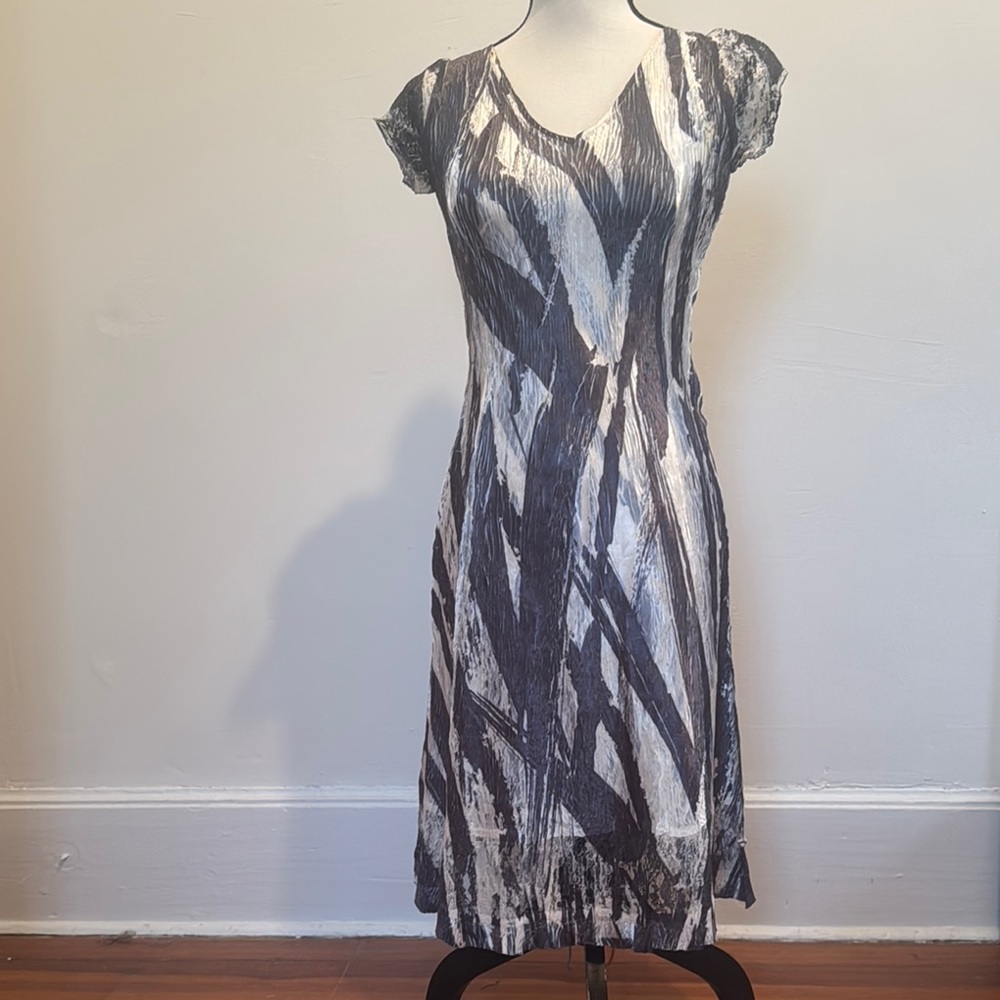 Komarov Gray and Black Sheath Dress with Flutter Cap Sleeves